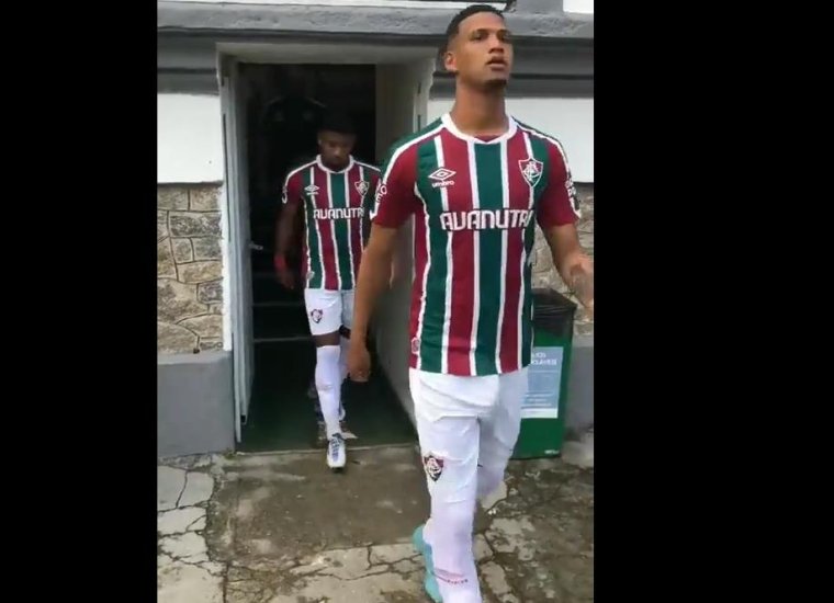 Mala Do Jogador Samuel Impressiona Ta Pesad O