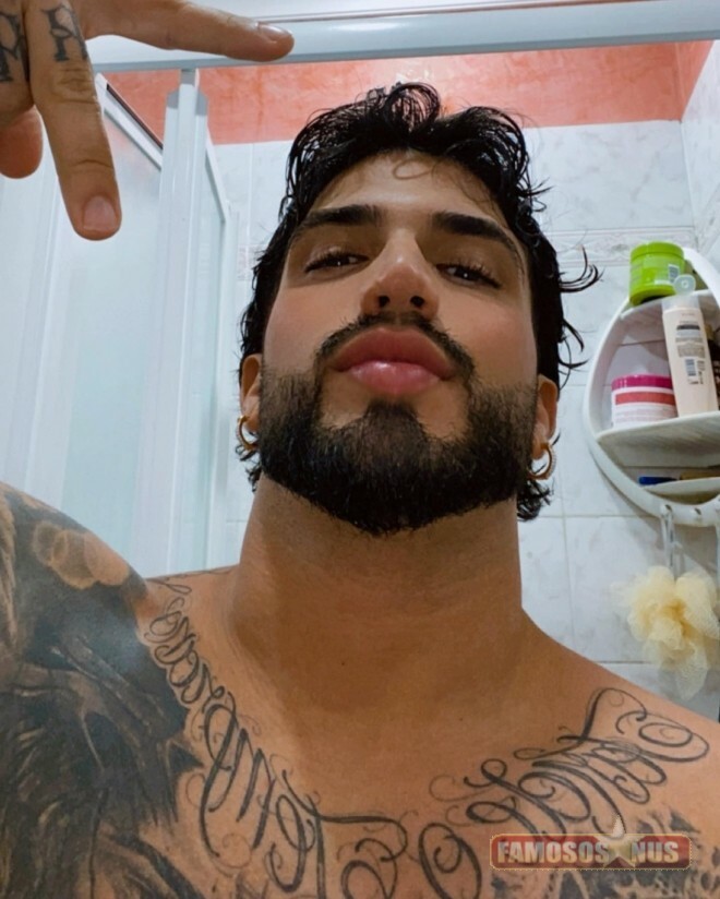 Árabe sensação do TikTok tem Nudes e é incrível mesmo